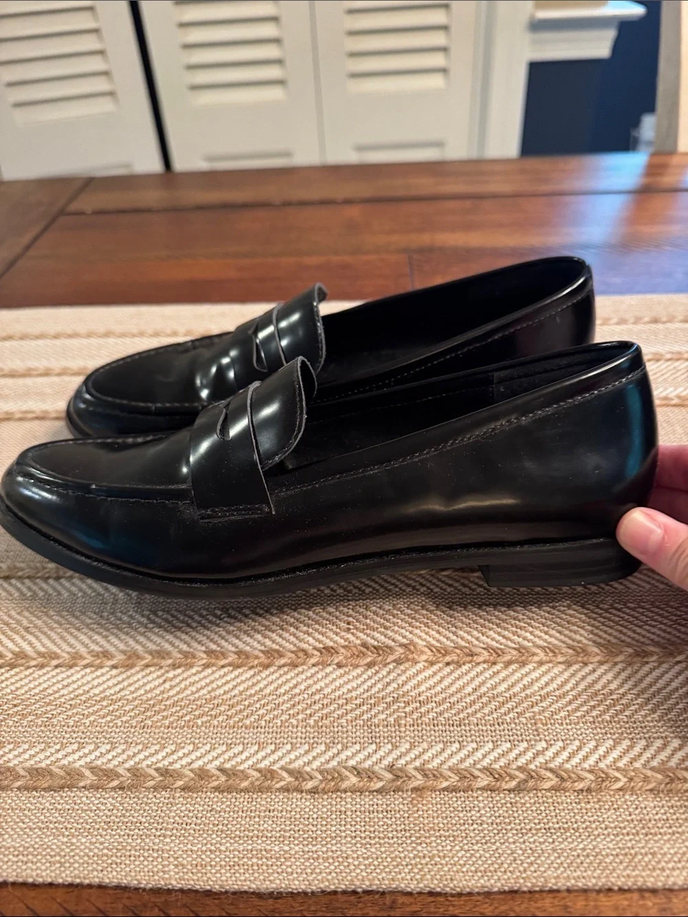 Banana Republic classic black